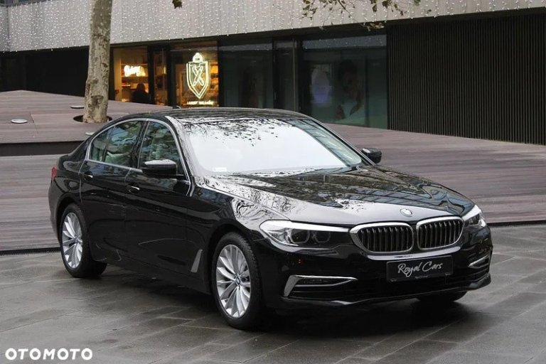 BMW Seria 5 520d xDrive Luxury Line b